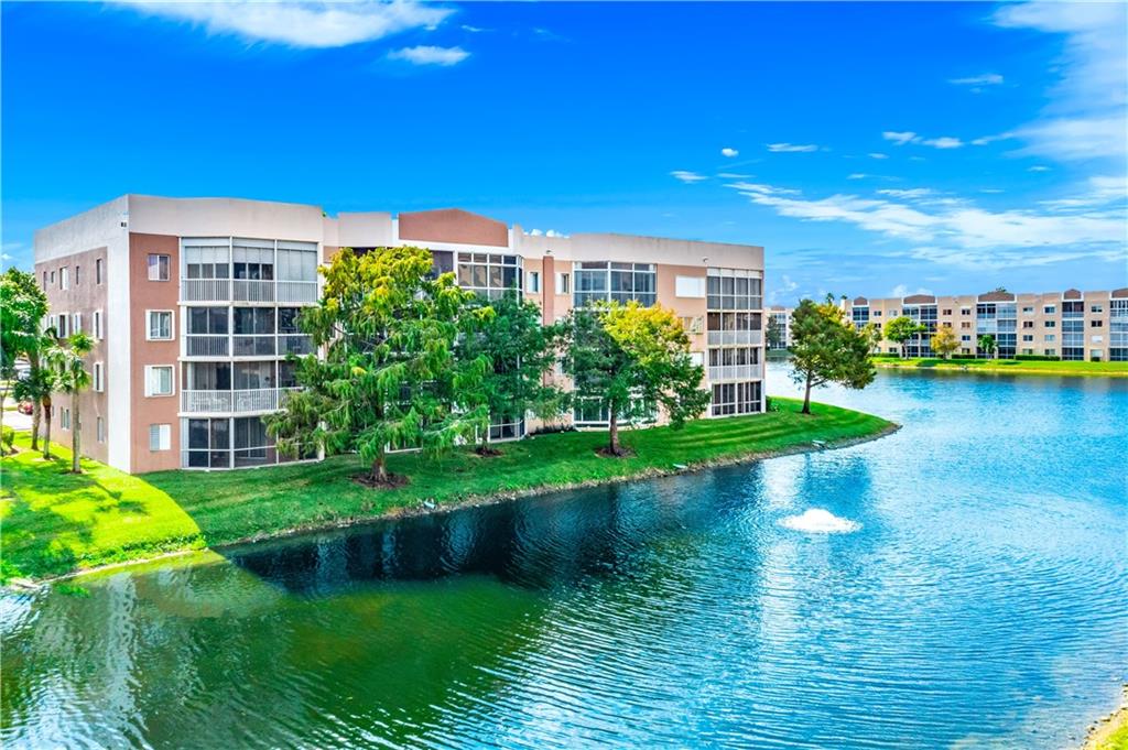 KINGS POINT - Residential