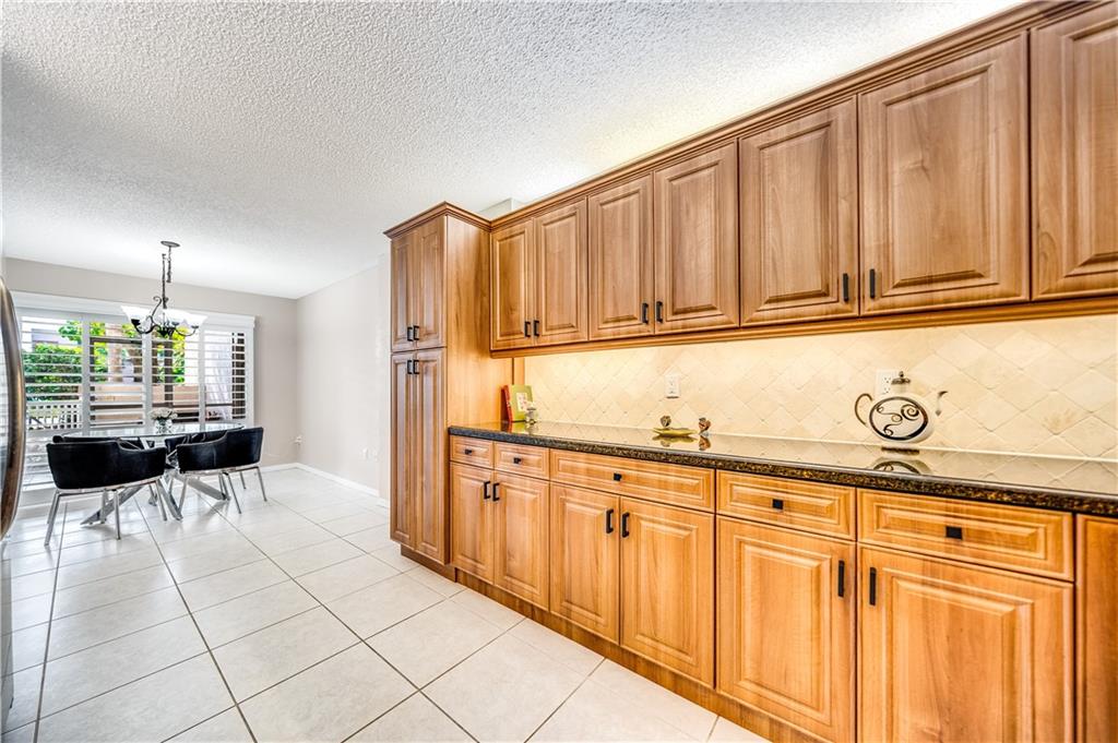 KINGS POINT - Residential