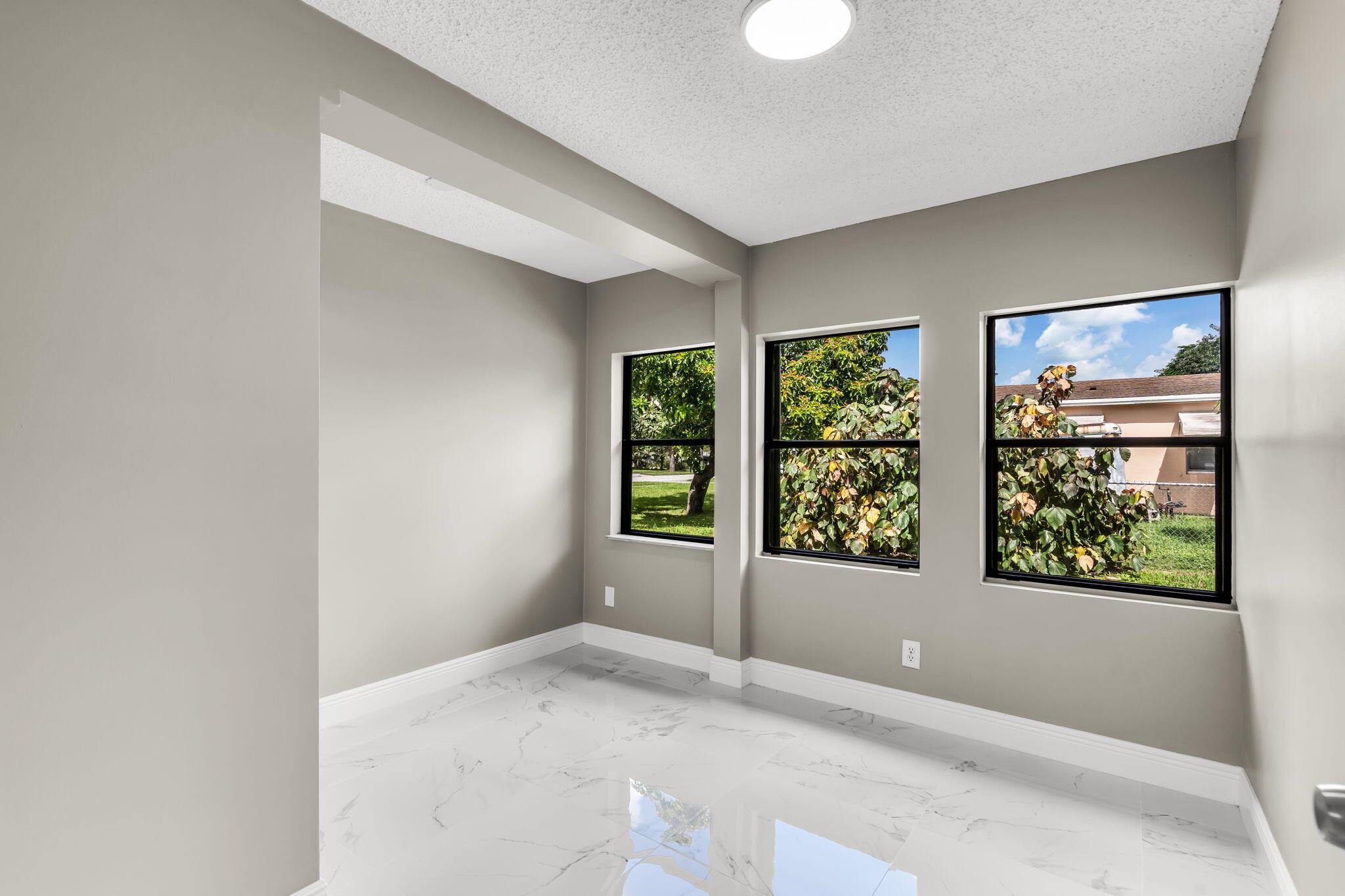 GREENACRES 2 - Residential