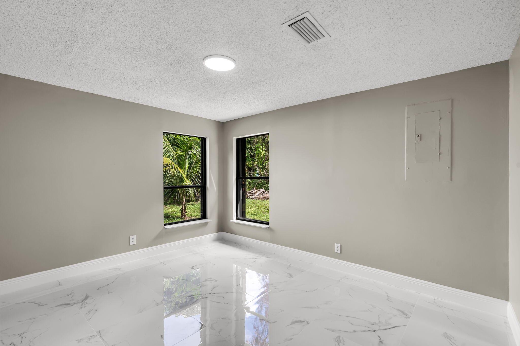 GREENACRES 2 - Residential