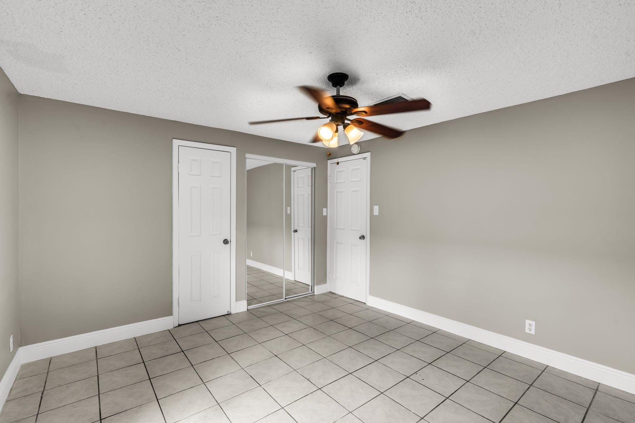 GREENACRES 2 - Residential