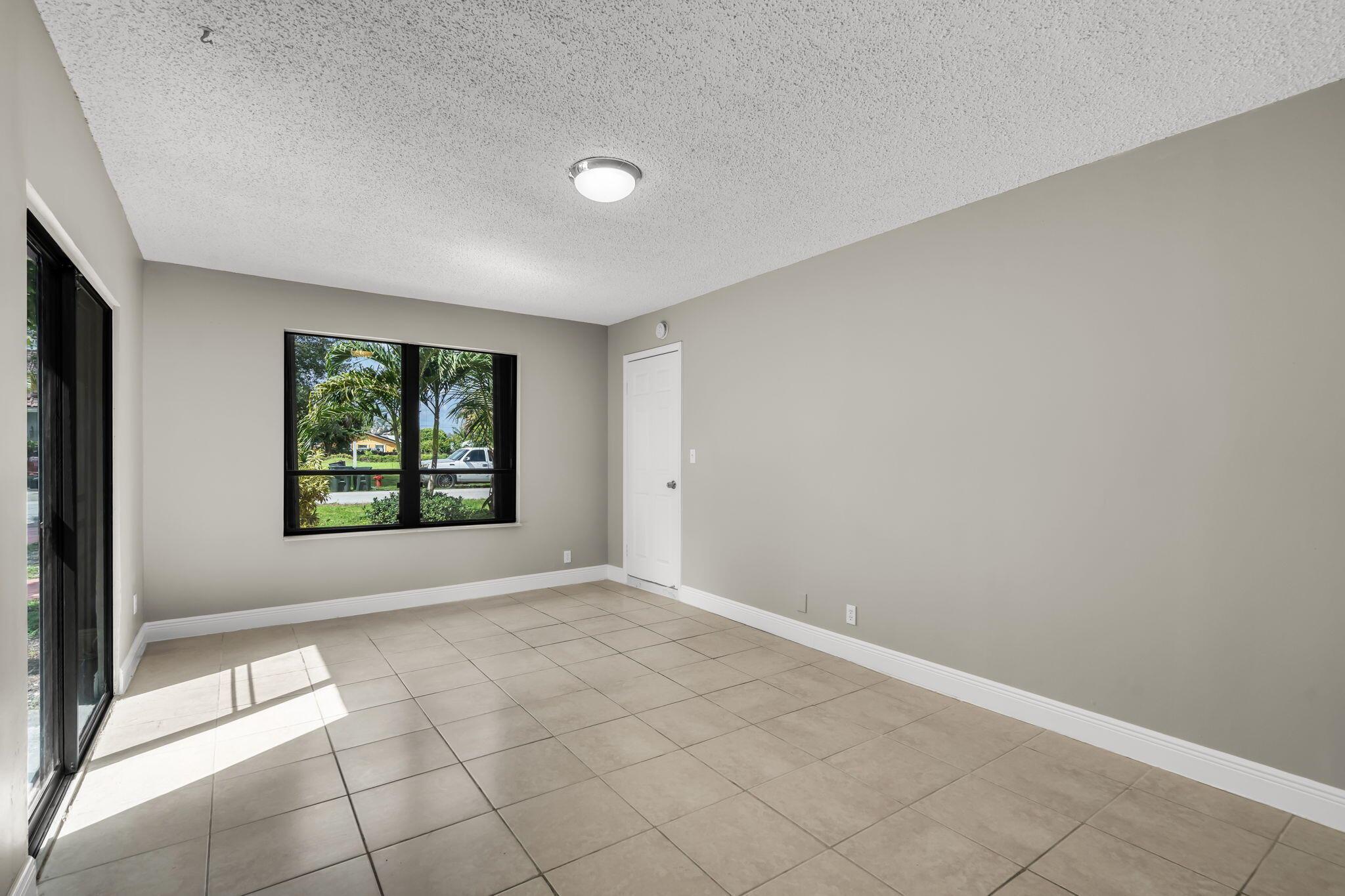 GREENACRES 2 - Residential