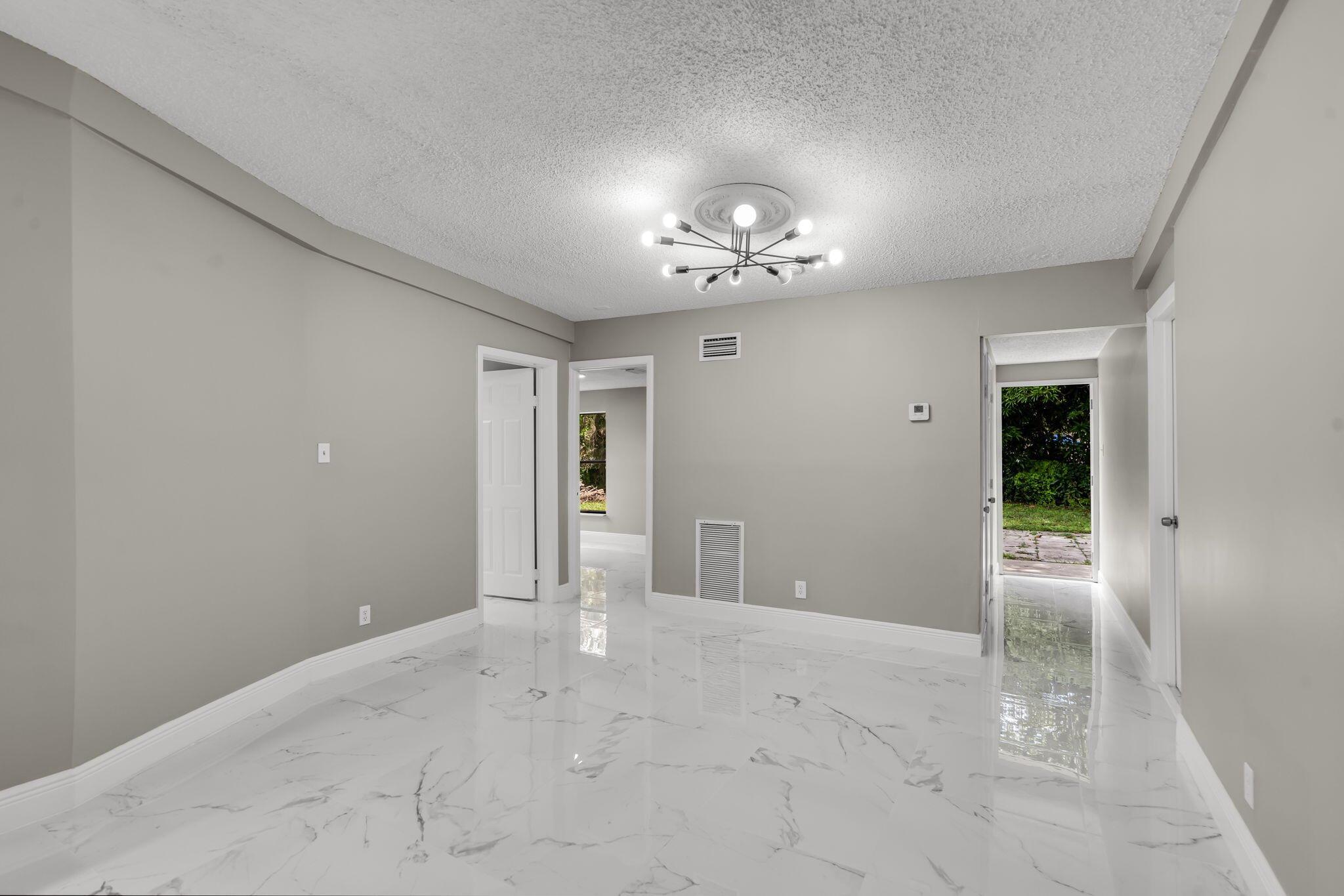 GREENACRES 2 - Residential
