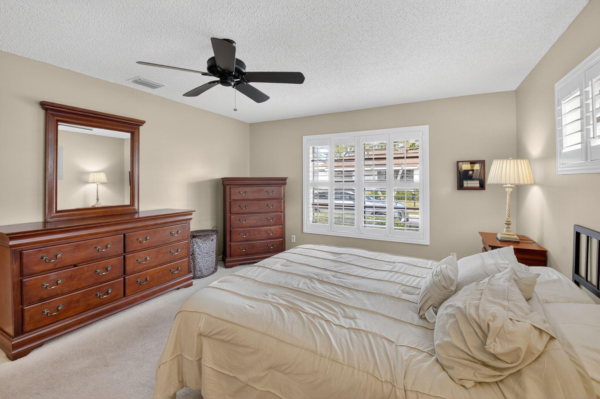 BENT TREE VILLAS EAST CON - Residential