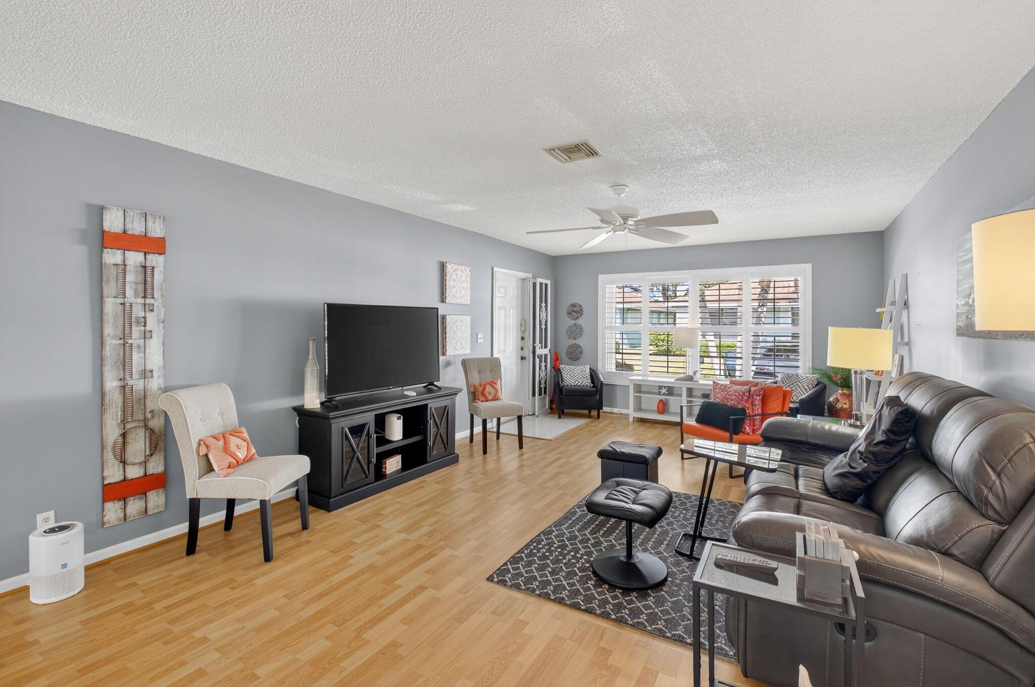 BENT TREE VILLAS EAST CON - Residential