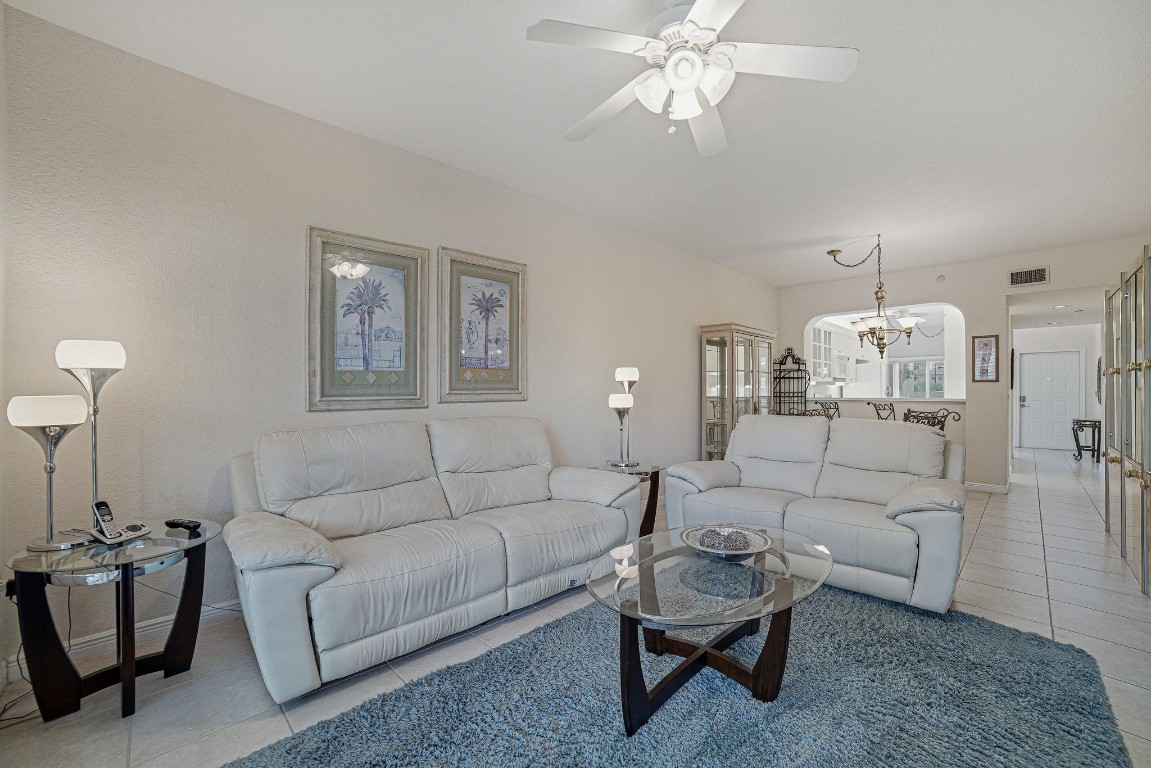 SOUTHAMPTON @ KINGS POINT - Residential