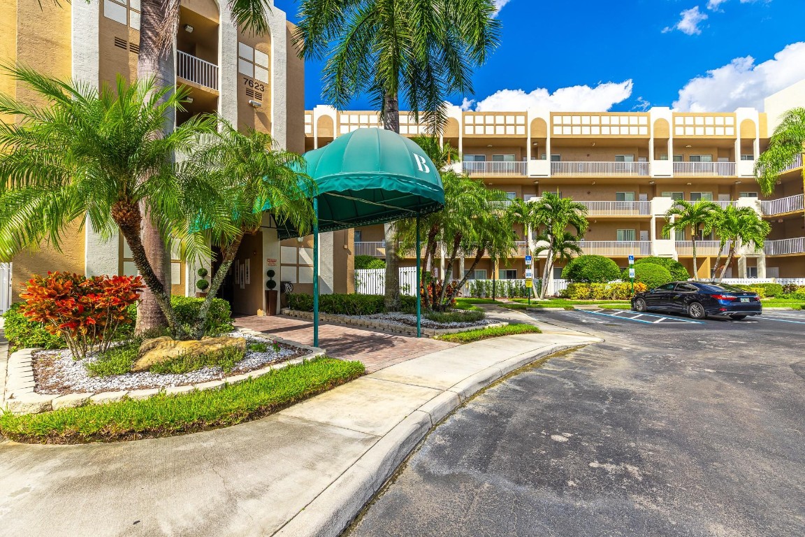 SOUTHAMPTON @ KINGS POINT - Residential