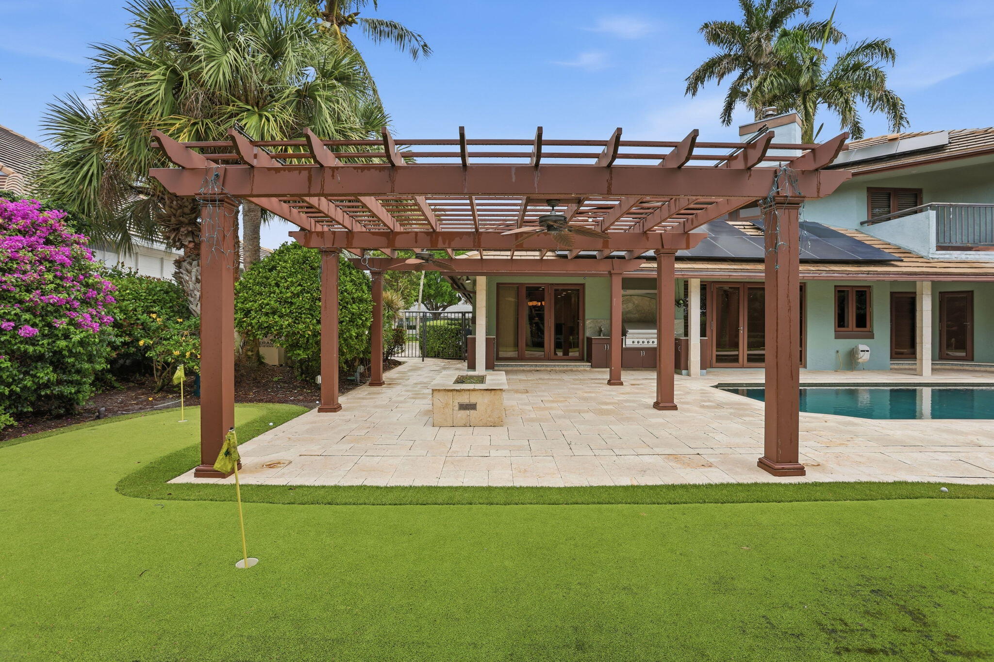 PINE TREE GOLF CLUB - Residential