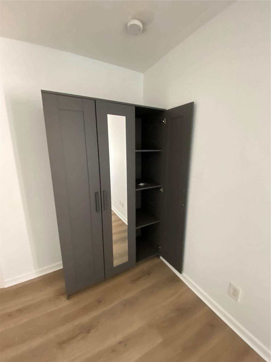 WOODLAND LAKES 71-18 BPOR - Residential Lease