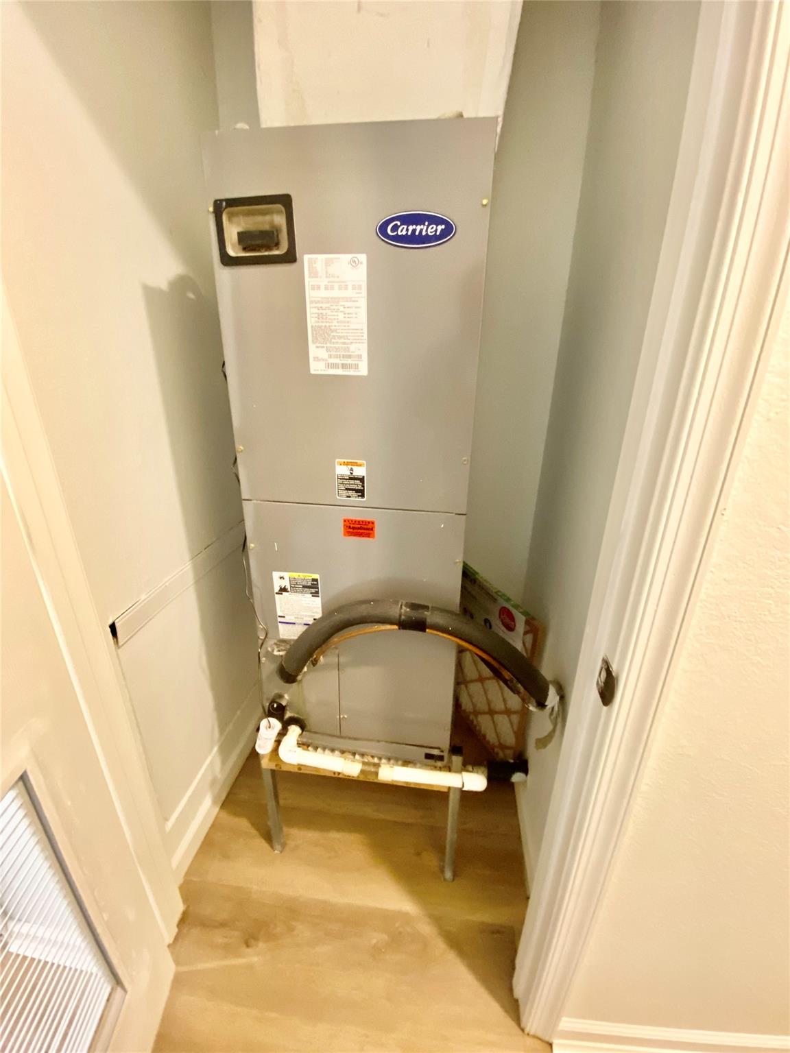 WOODLAND LAKES 71-18 BPOR - Residential Lease