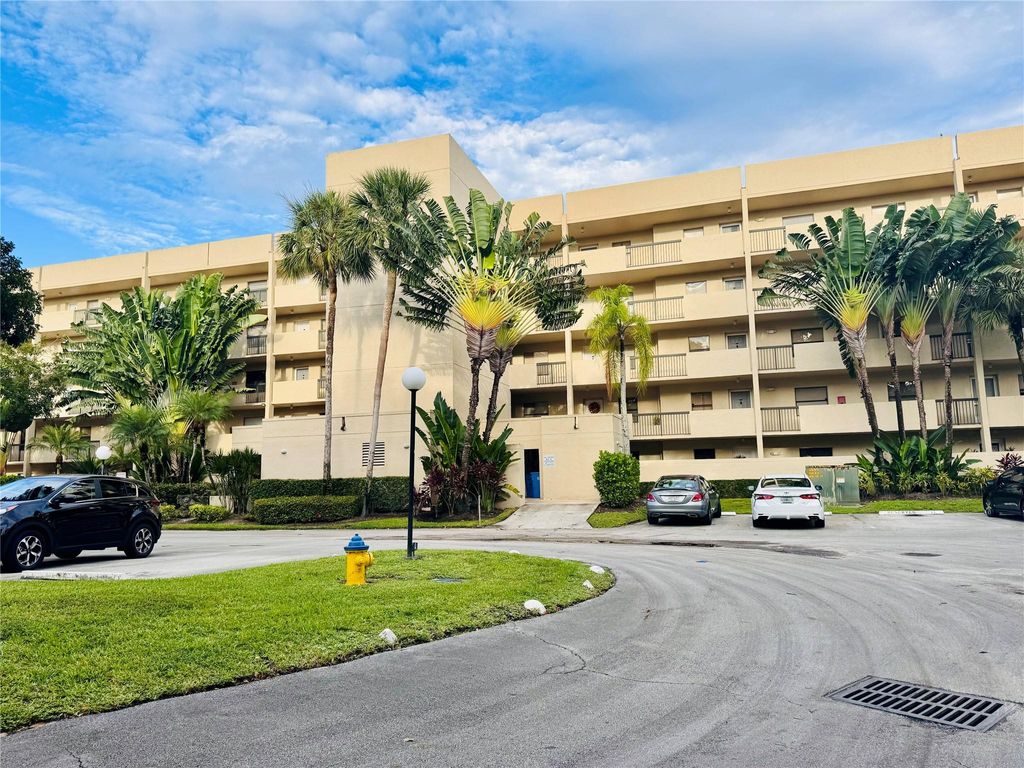 Photo of 2900 NW 42nd Avenue #304A, Coconut Creek, FL 33066 (MLS # F10465590)