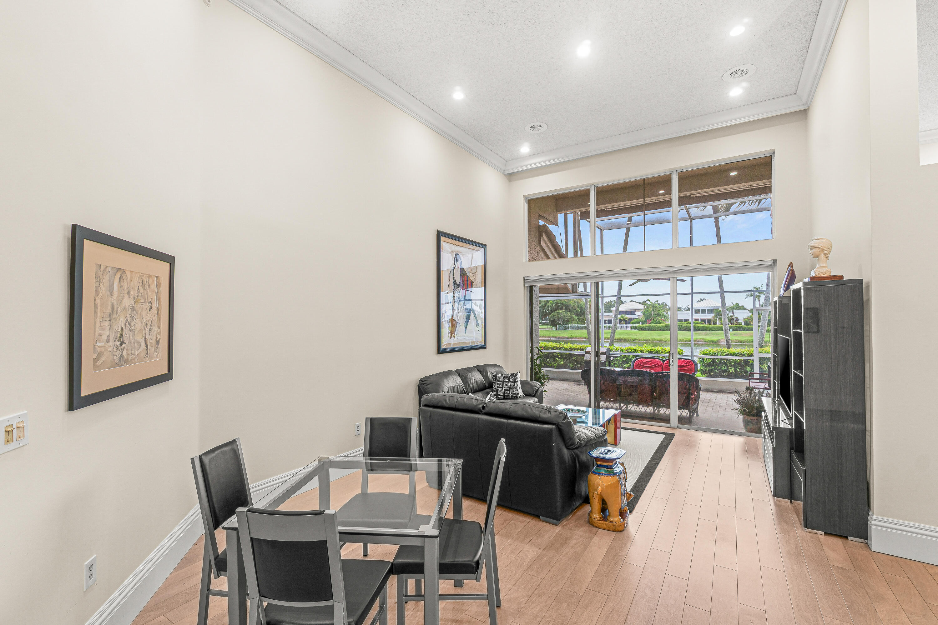 5246 Windsor Parke Drive