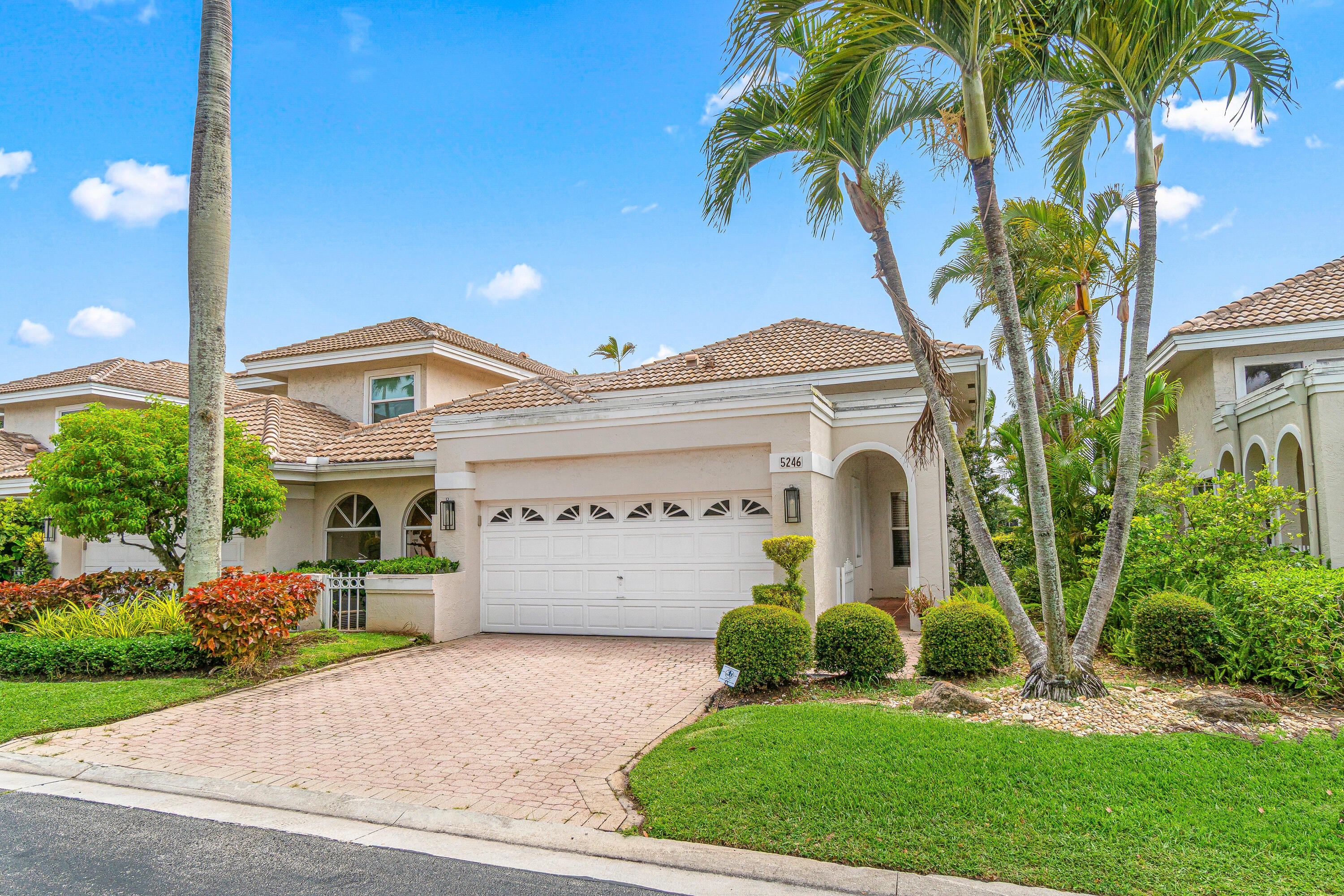 5246 Windsor Parke Drive