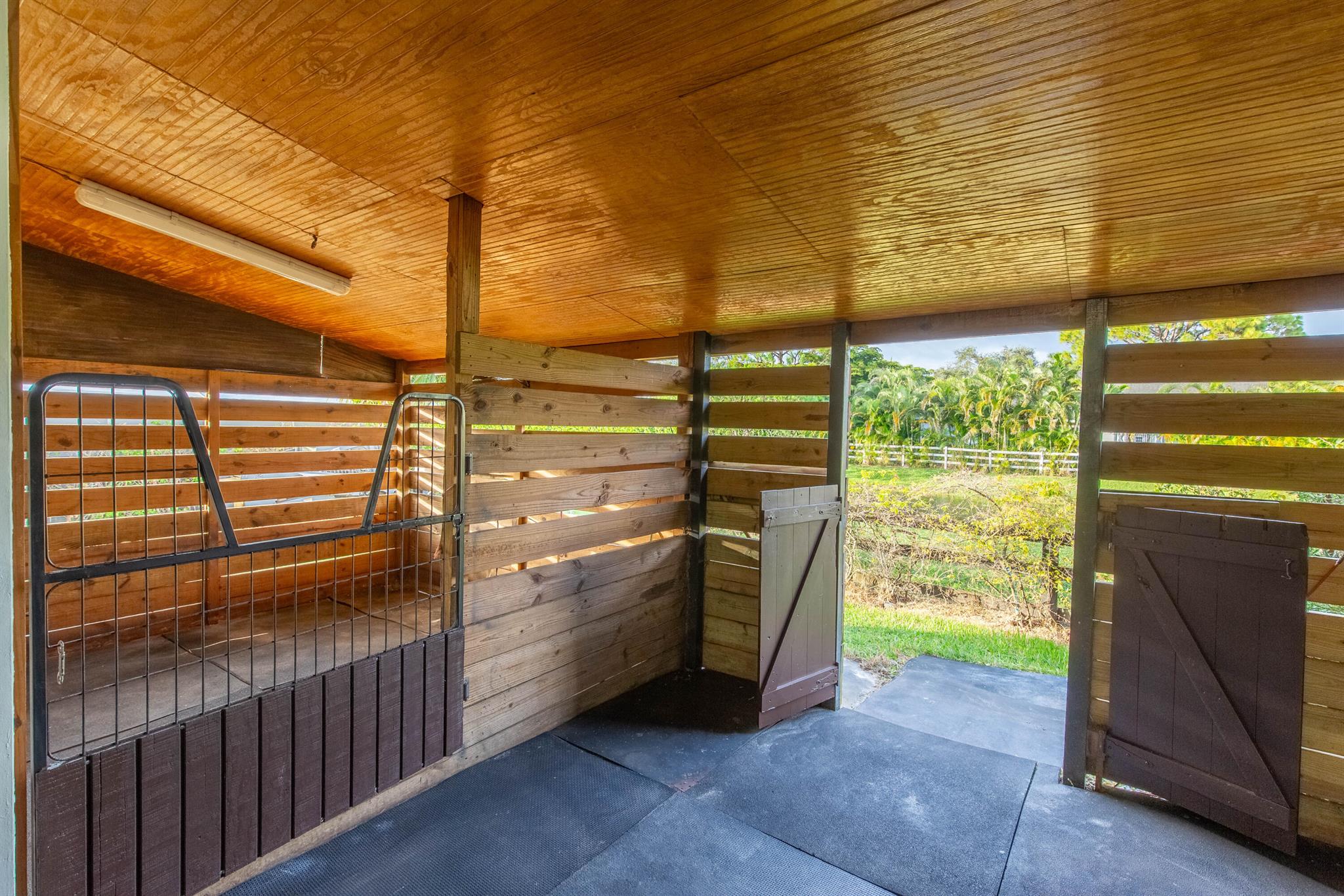 SADDLE TRAIL - Residential Lease