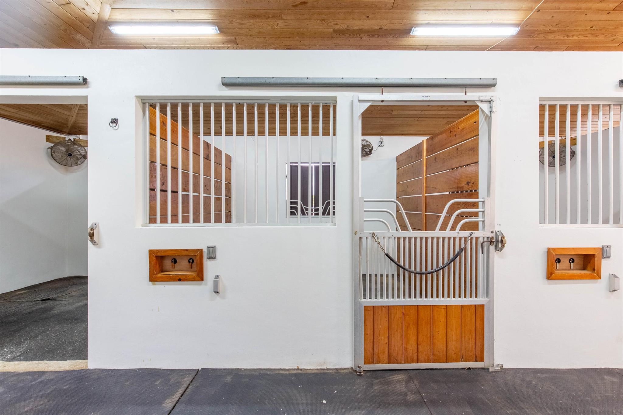 SADDLE TRAIL - Residential Lease