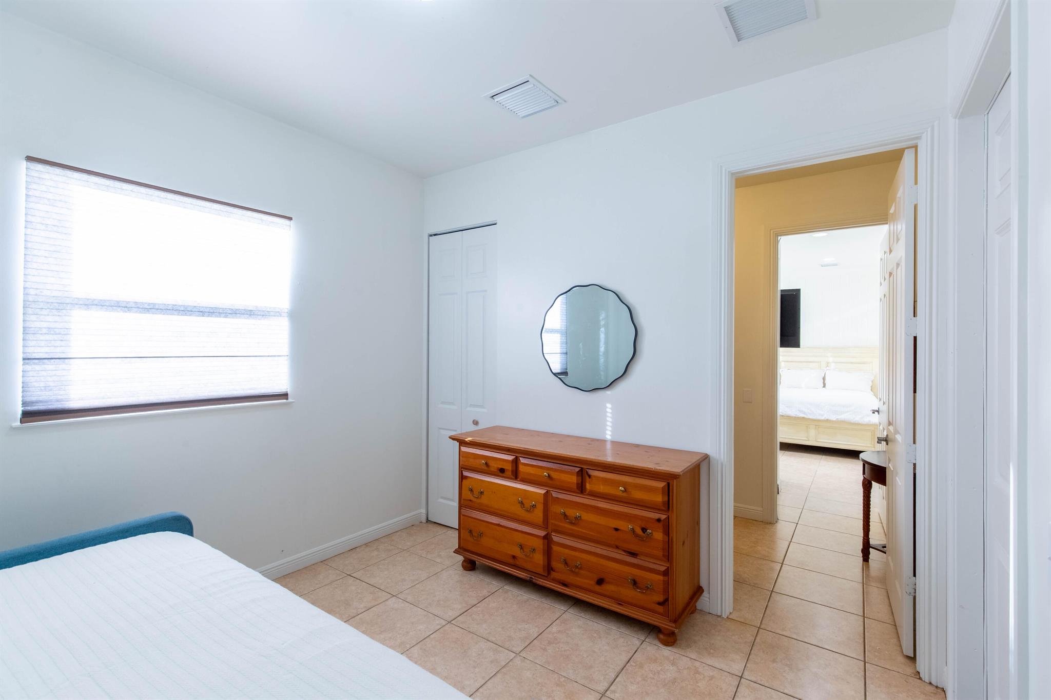 SADDLE TRAIL - Residential Lease