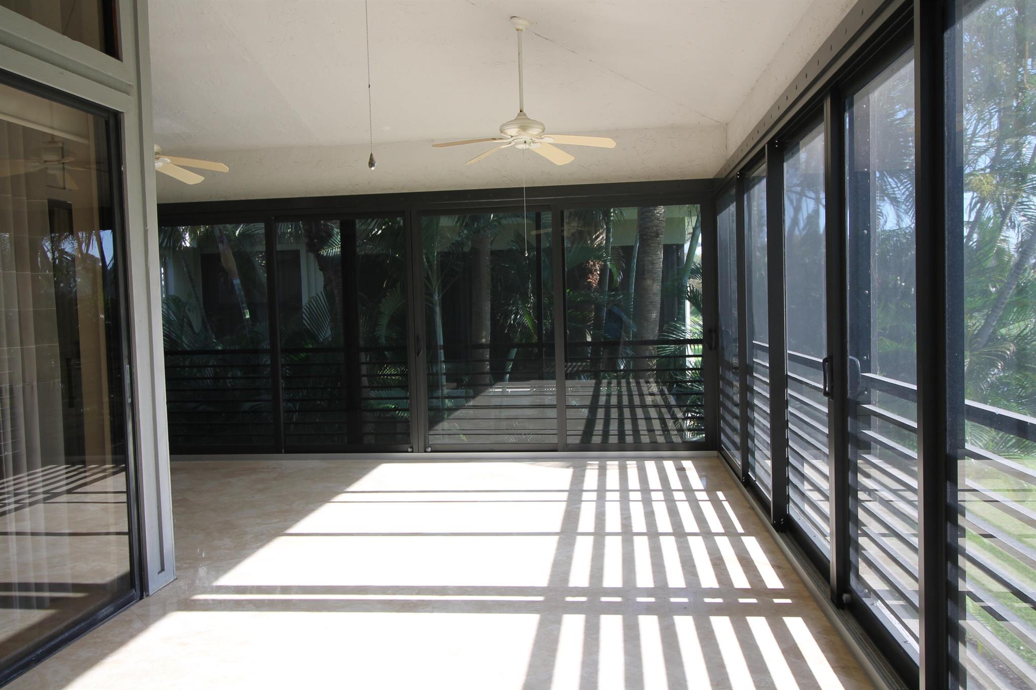 ASHBOURNE / POLO CLUB - Residential