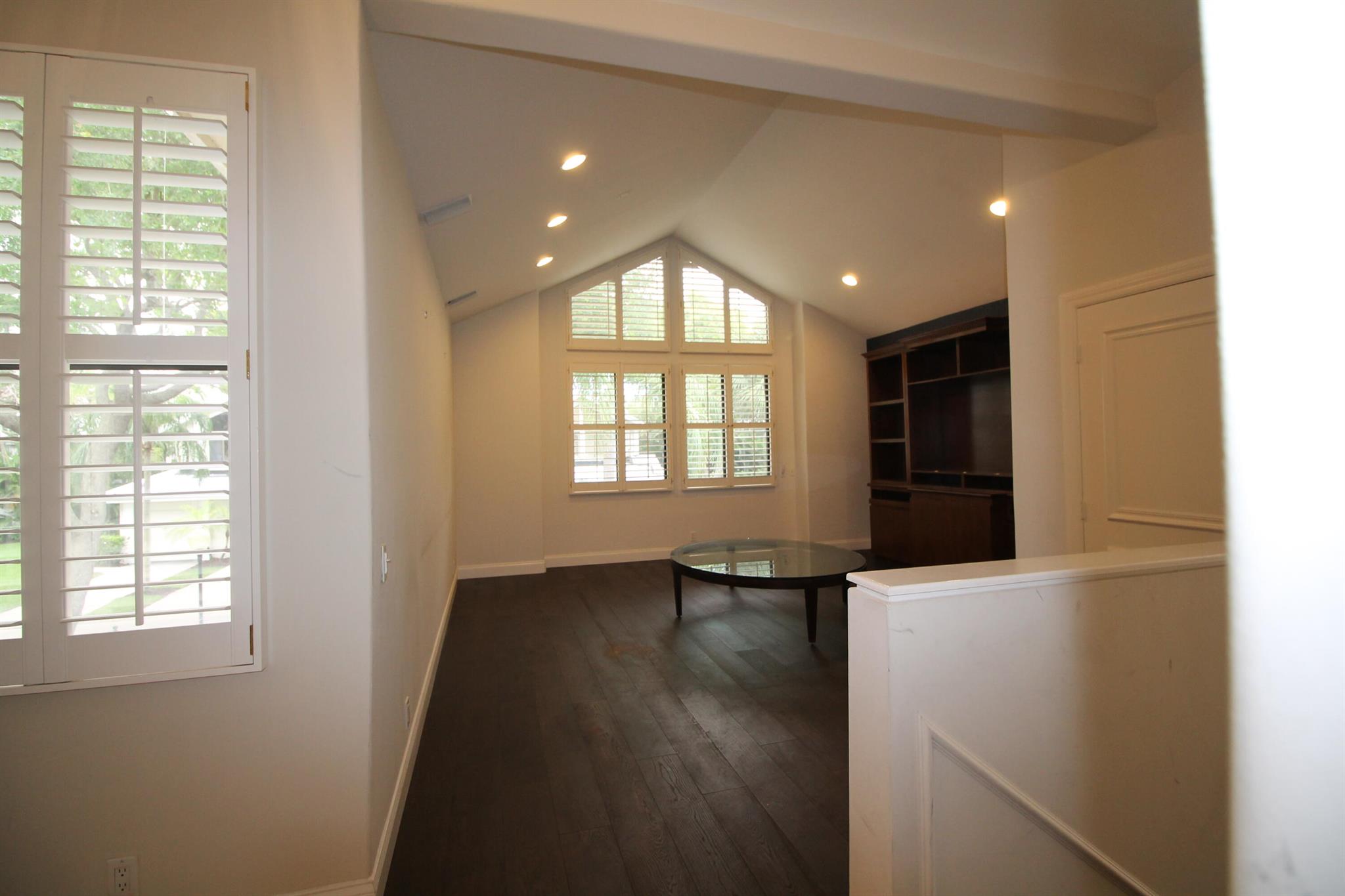 ASHBOURNE / POLO CLUB - Residential