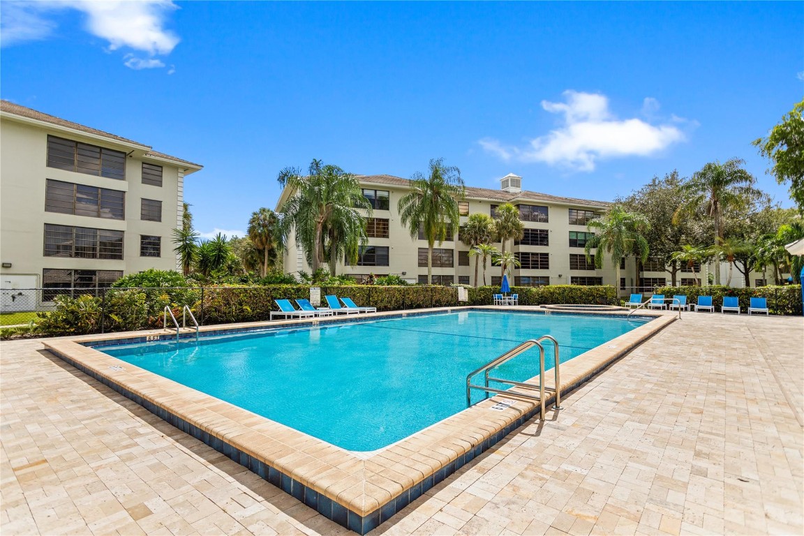 Condo 19 Of Whitehall Con - Residential Lease