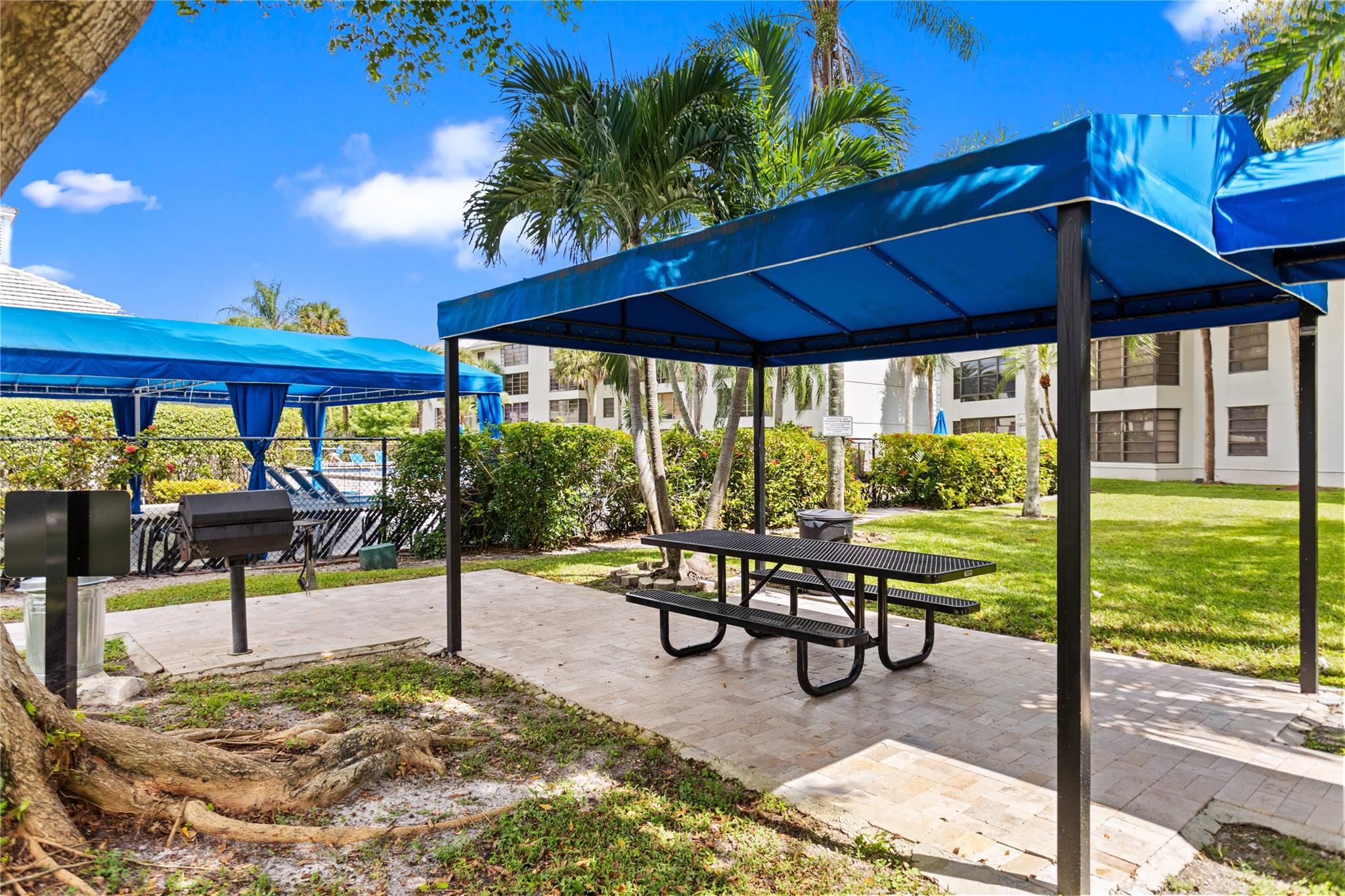 Condo 19 Of Whitehall Con - Residential Lease