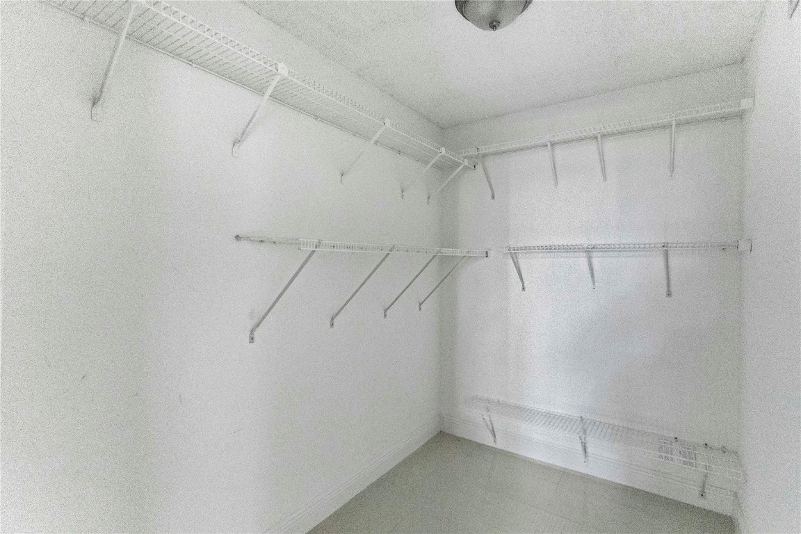 Condo 19 Of Whitehall Con - Residential Lease