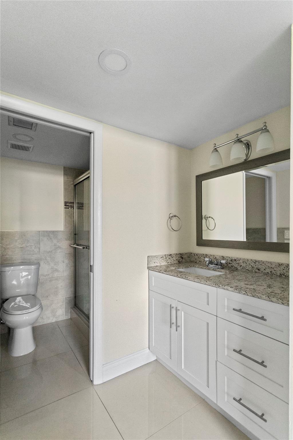 Condo 19 Of Whitehall Con - Residential Lease