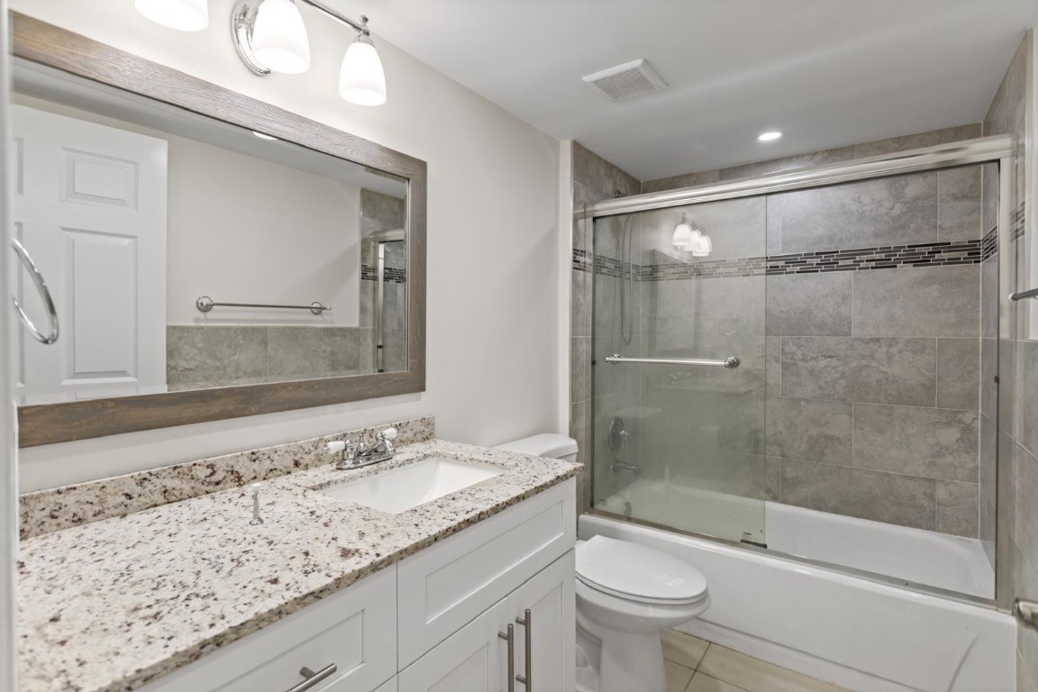 Condo 19 Of Whitehall Con - Residential Lease