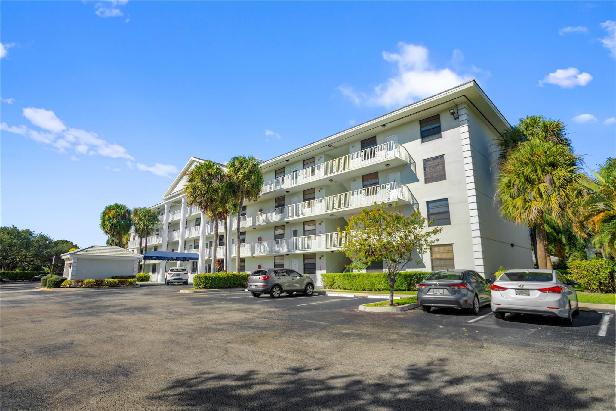 Condo 19 Of Whitehall Con - Residential Lease