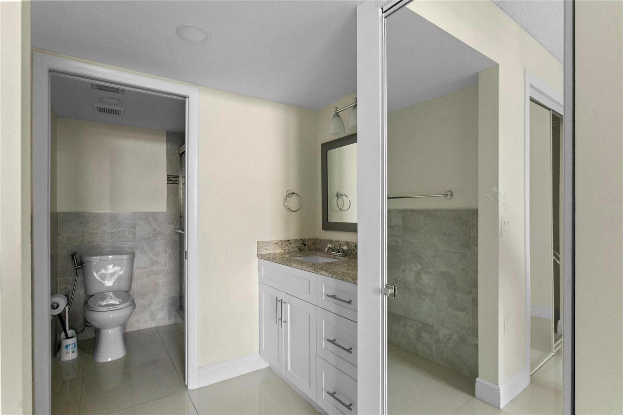 Condo 19 Of Whitehall Con - Residential Lease