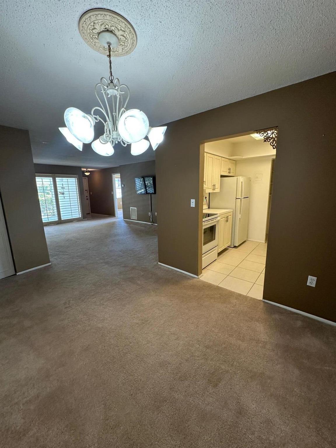 GARDENWAY F-J - Residential Lease