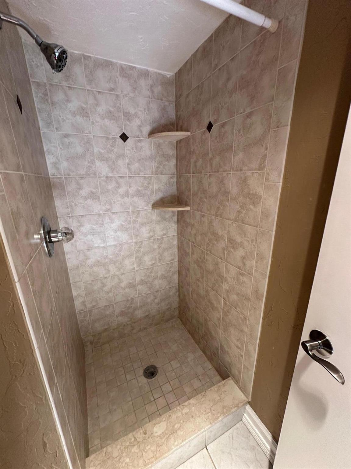 GARDENWAY F-J - Residential Lease