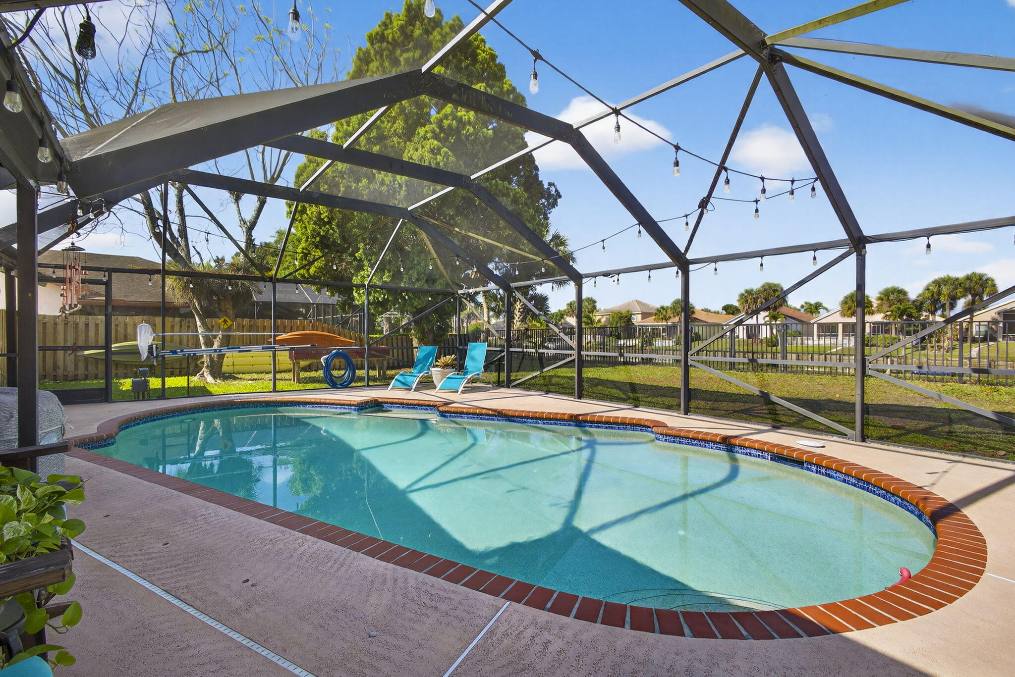 HUNTINGTON WOODS - Residential