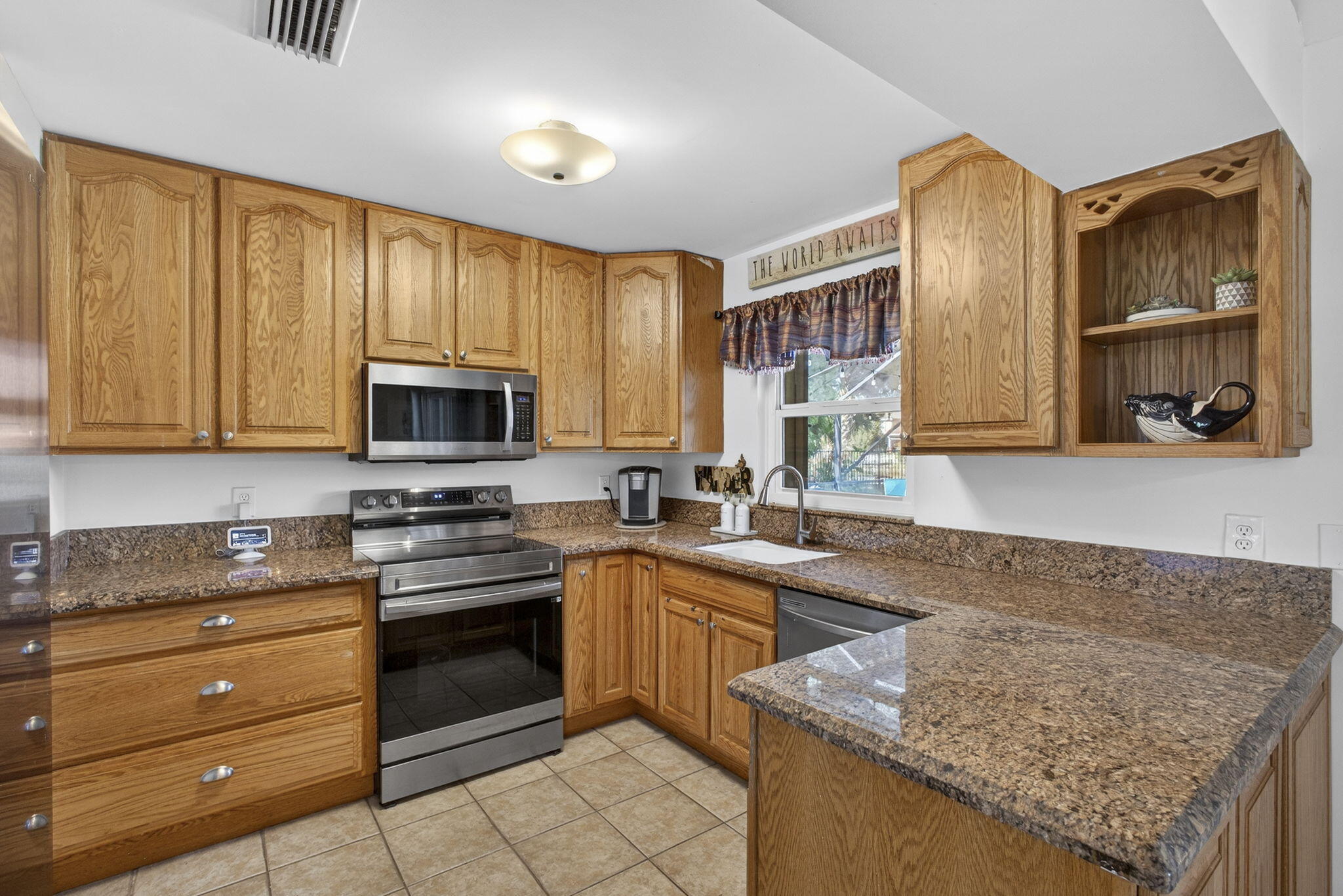 HUNTINGTON WOODS - Residential