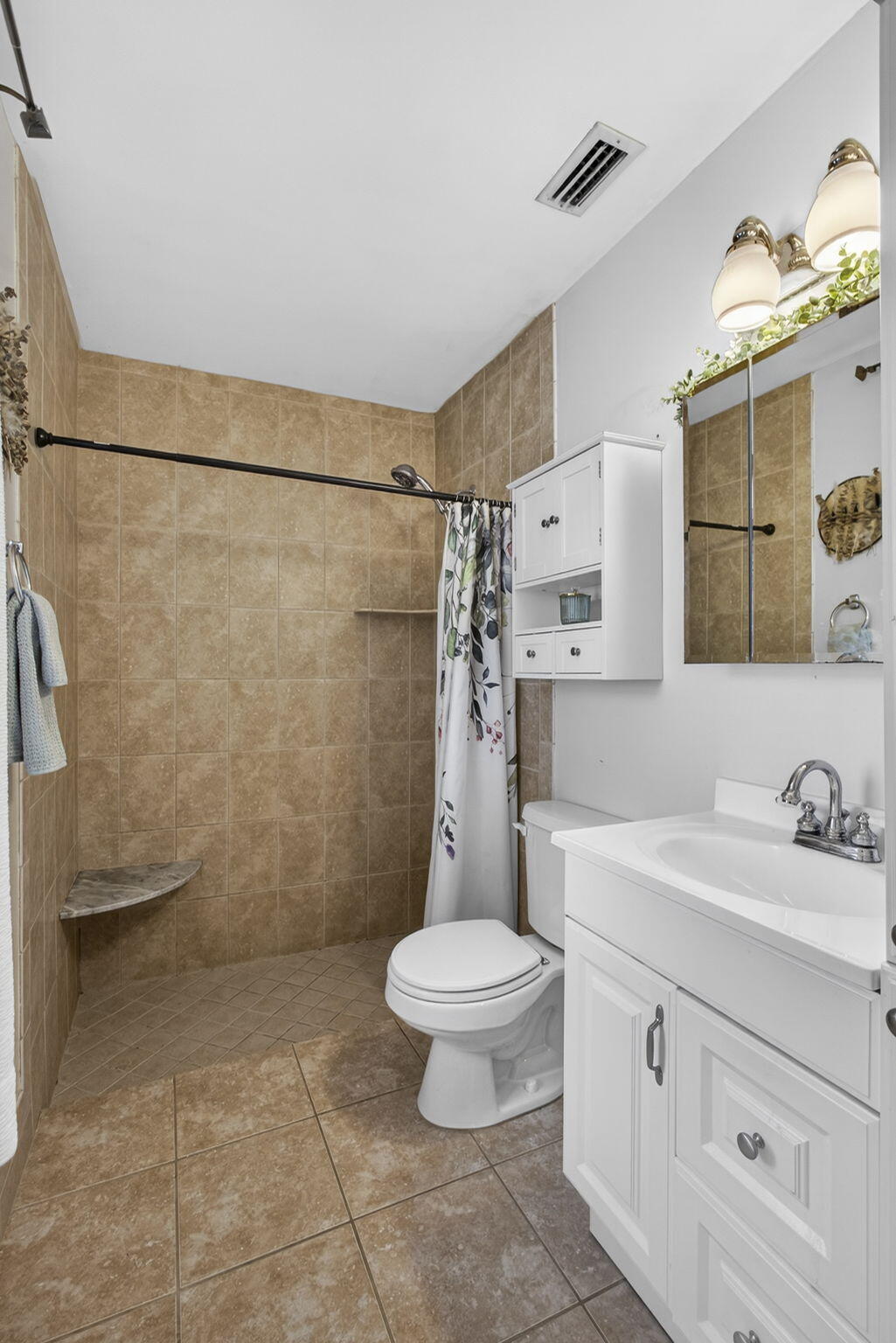 HUNTINGTON WOODS - Residential