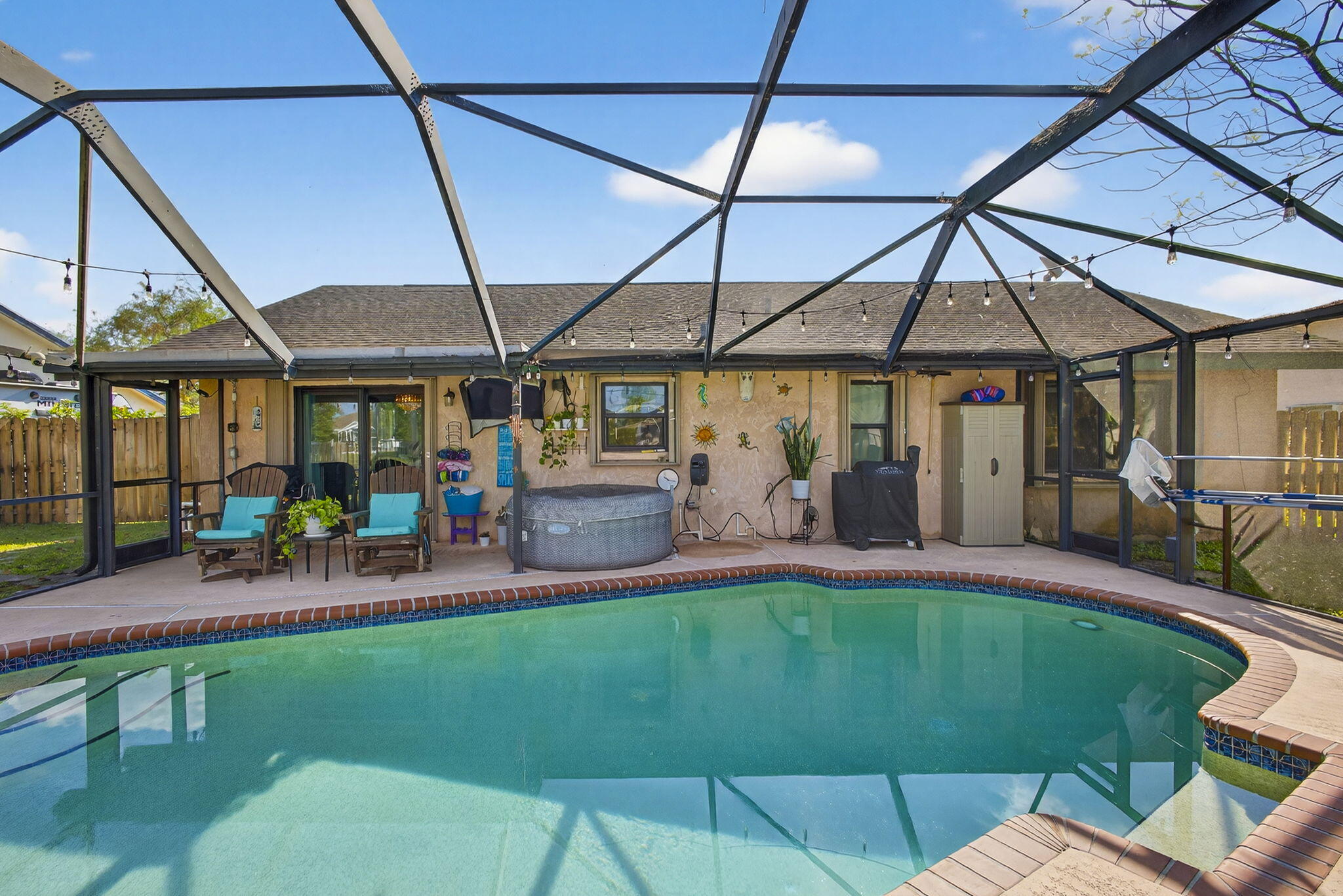 HUNTINGTON WOODS - Residential