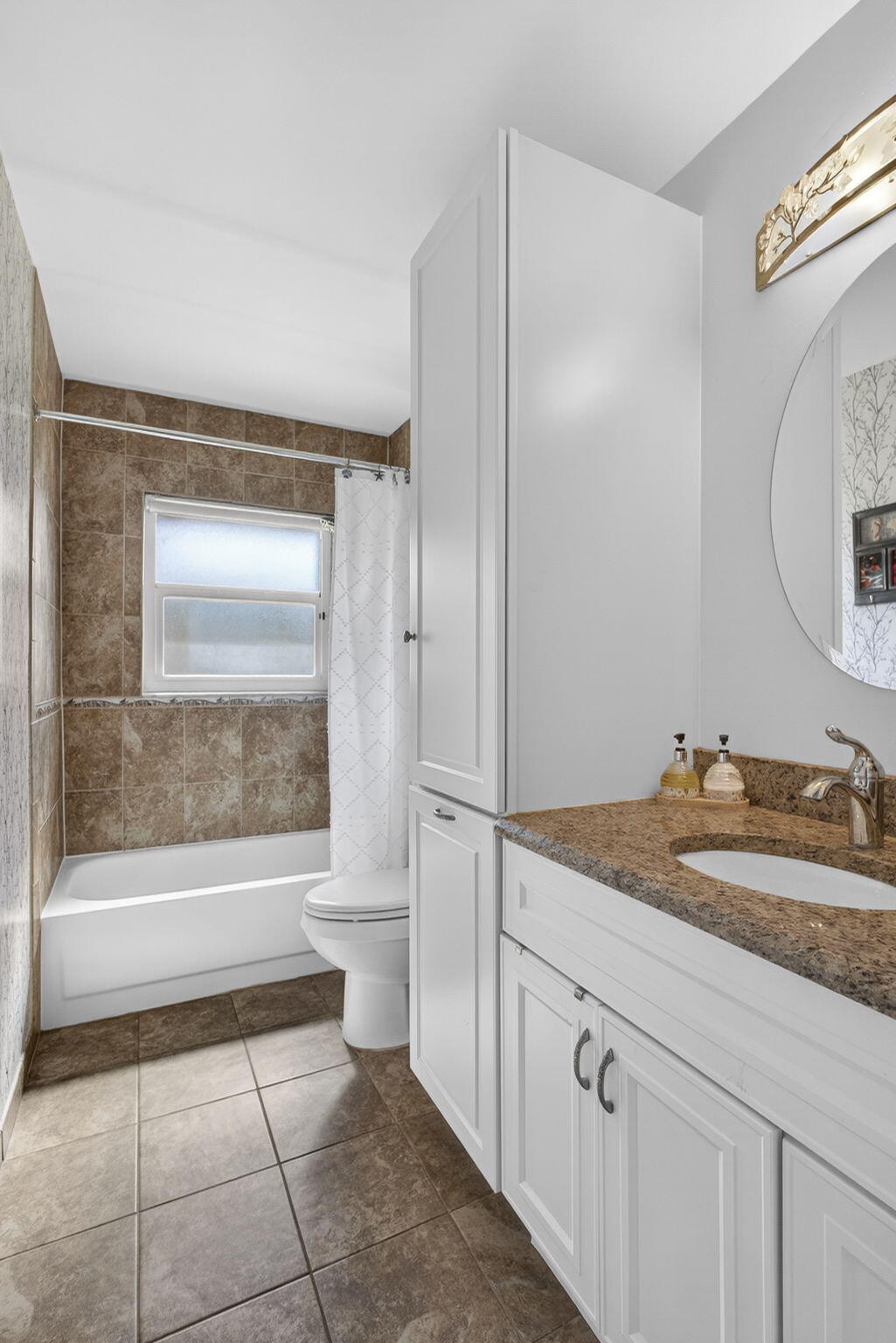 HUNTINGTON WOODS - Residential