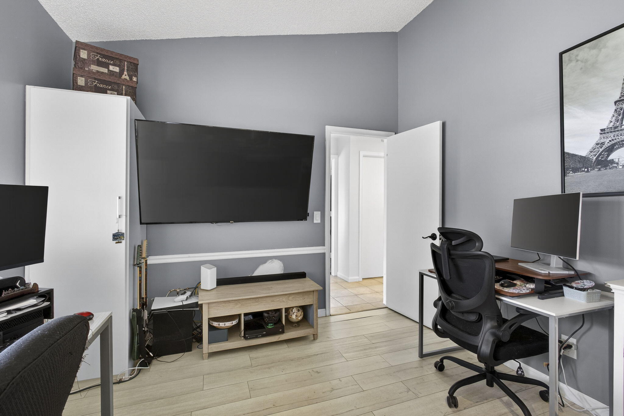 HUNTINGTON WOODS - Residential