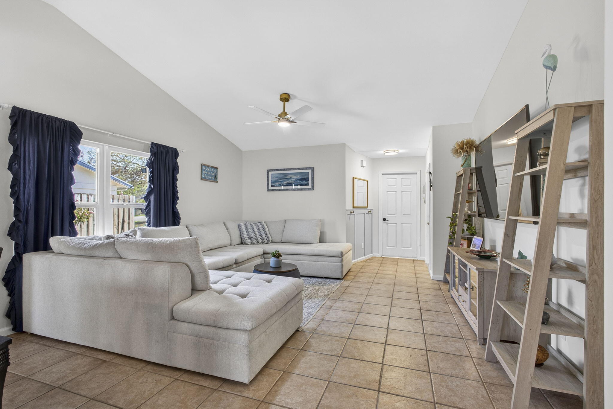 HUNTINGTON WOODS - Residential