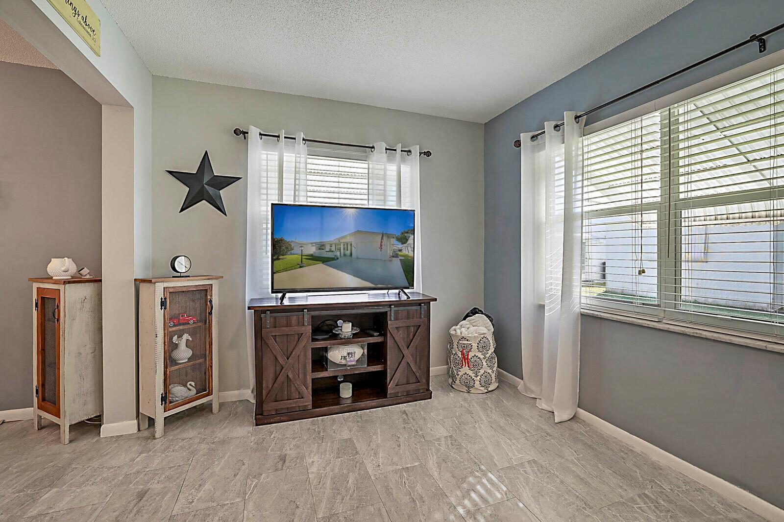 PALM BEACH LEISUREVILLE S - Residential