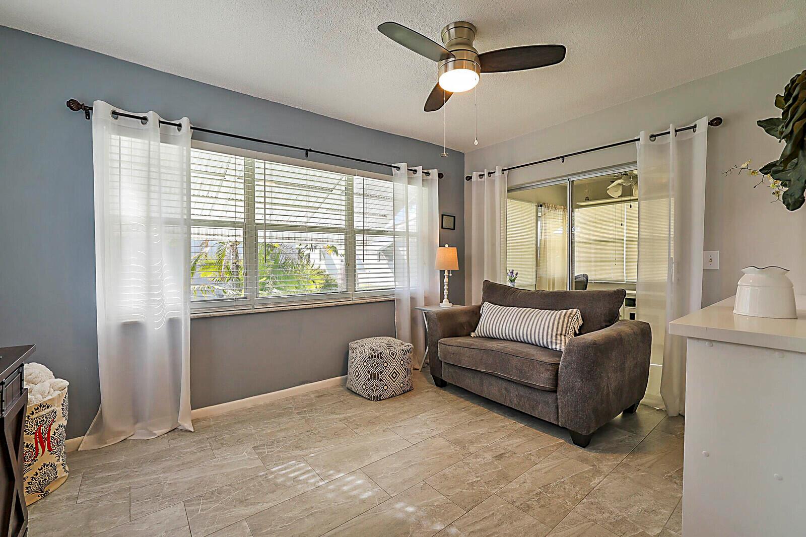 PALM BEACH LEISUREVILLE S - Residential