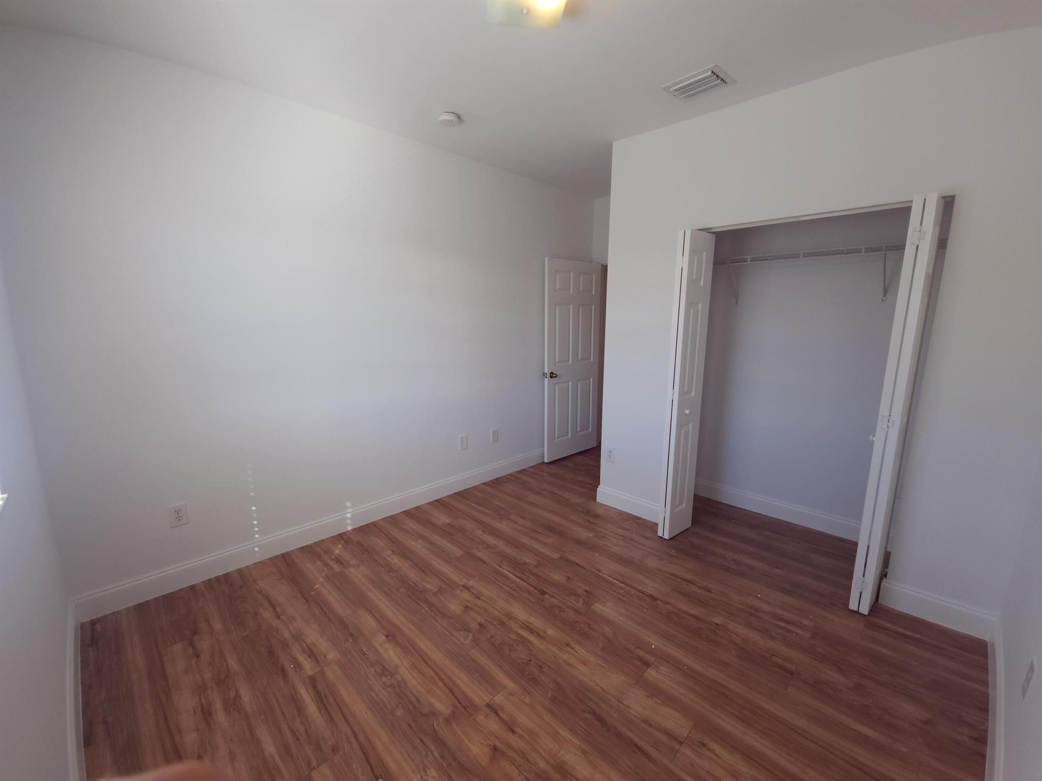 5067 SE Mariner Garden Circle