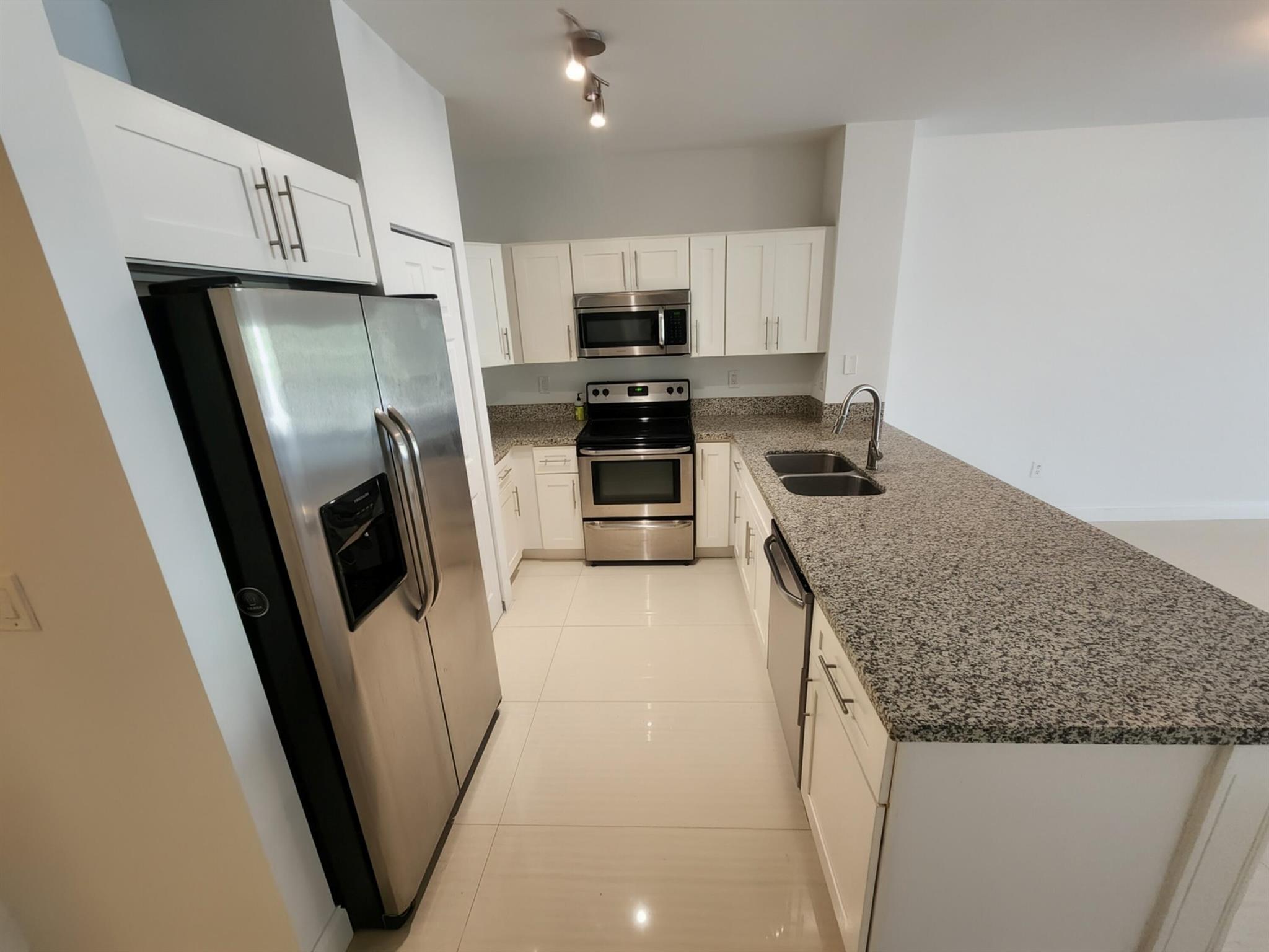 MARINER VILLAGE OF MARTIN - Residential Lease