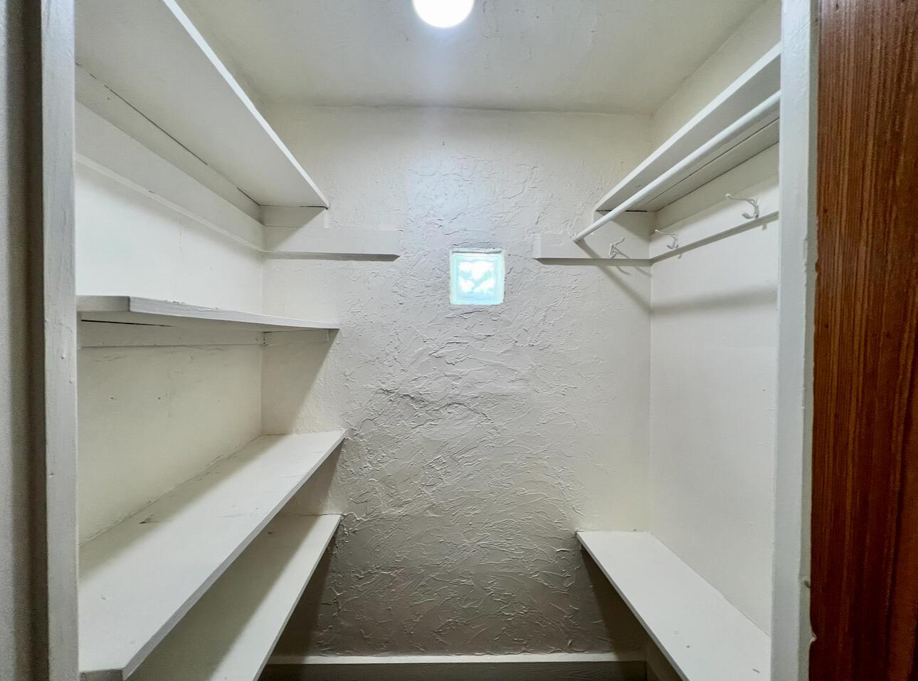 COLLEGE PARK - Residential Lease