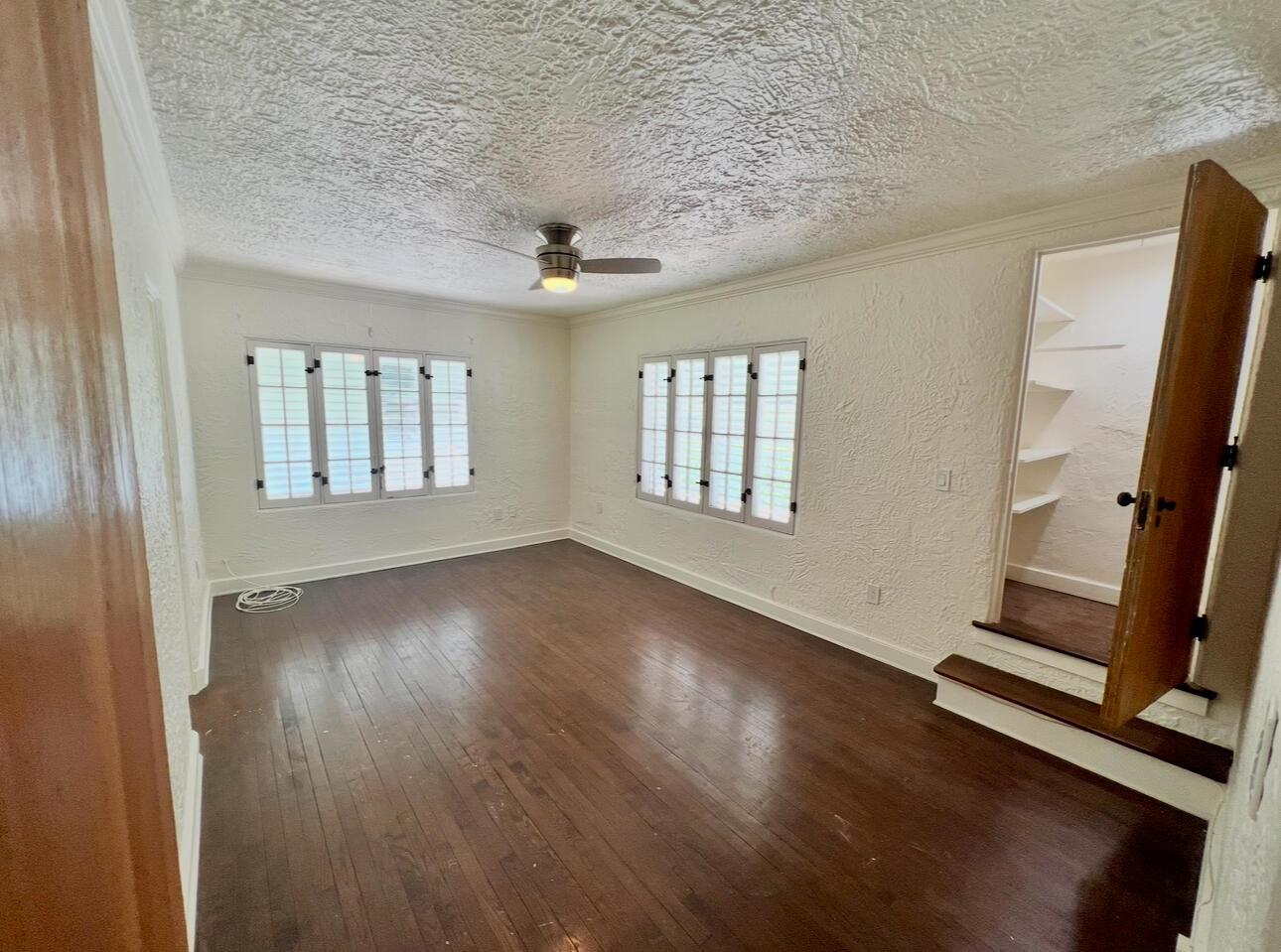 COLLEGE PARK - Residential Lease