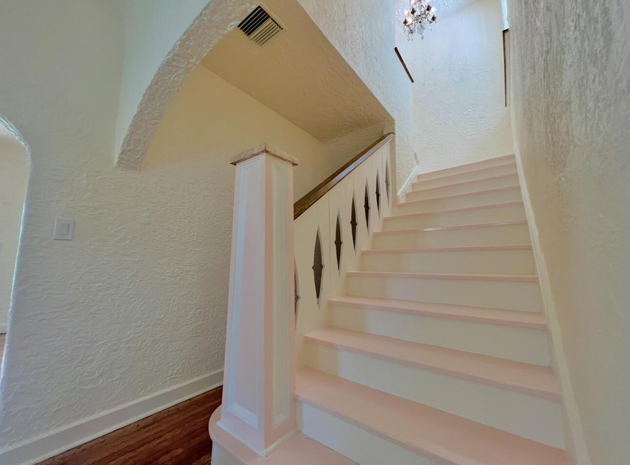 COLLEGE PARK - Residential Lease