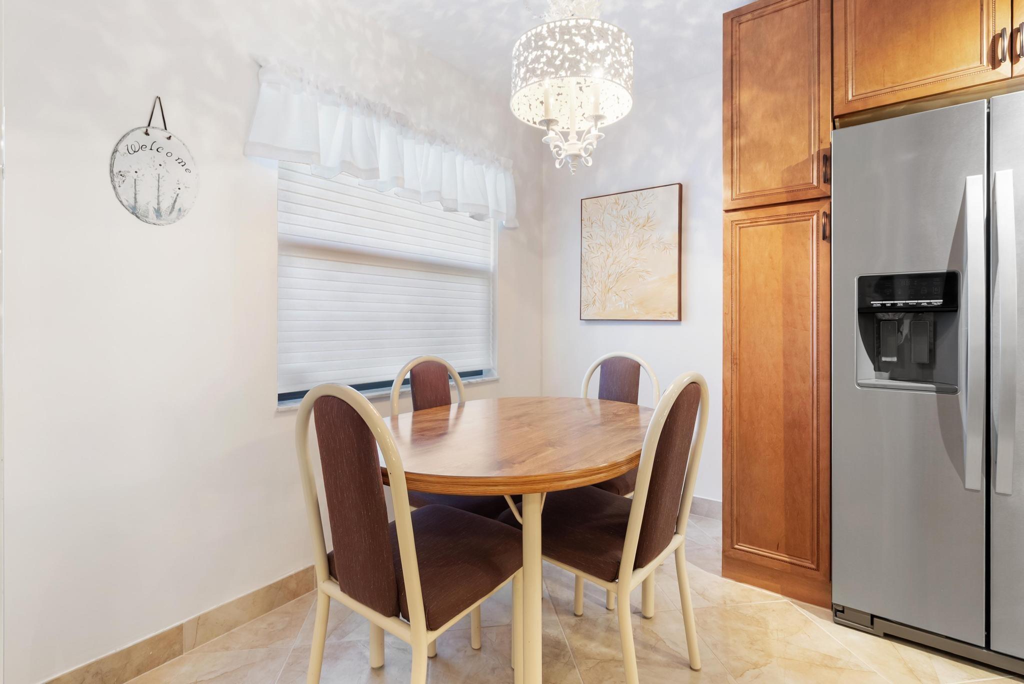 23385 Barwood Ln 102