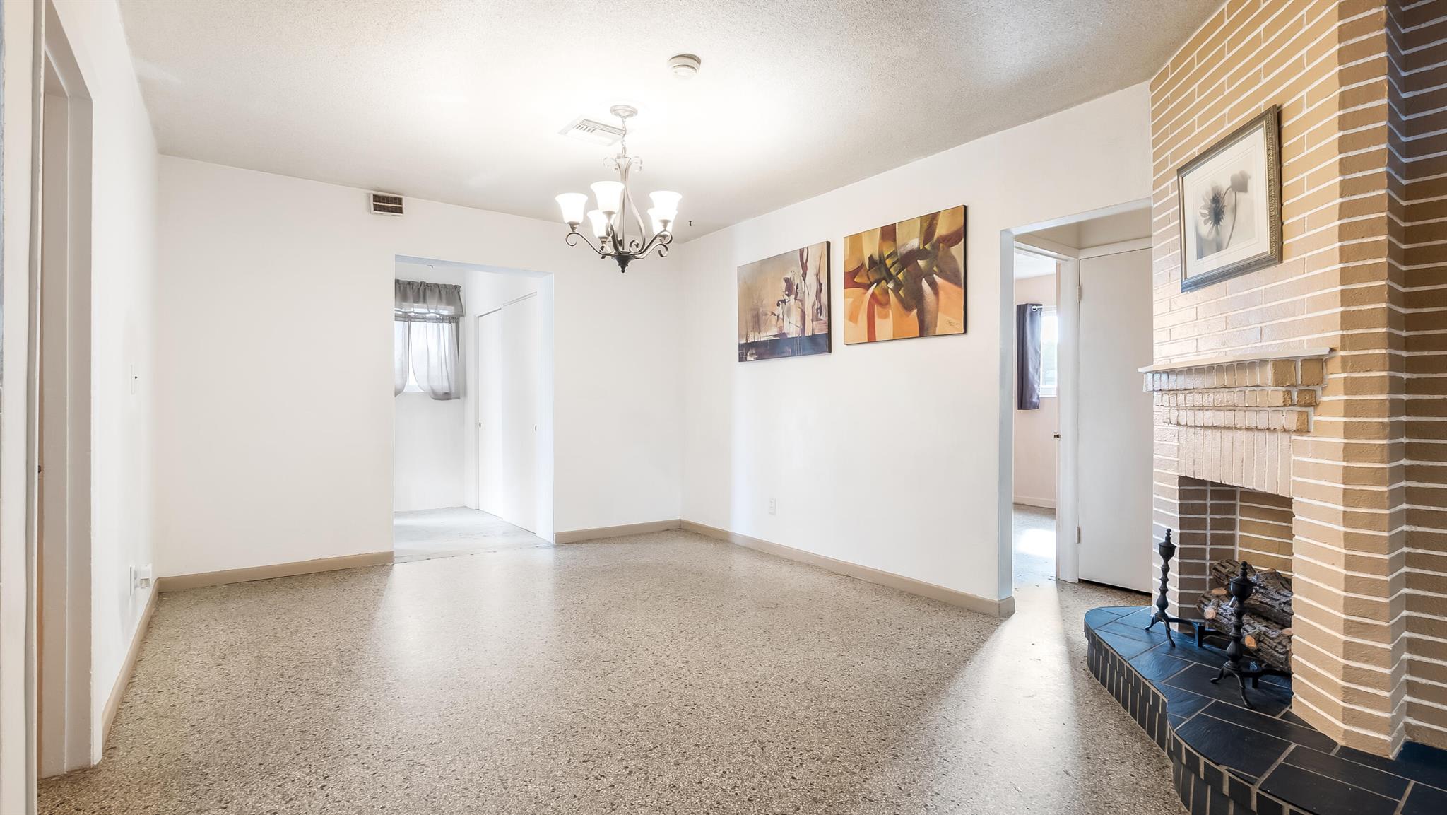 LAKE FOREST SEC 4 - Residential