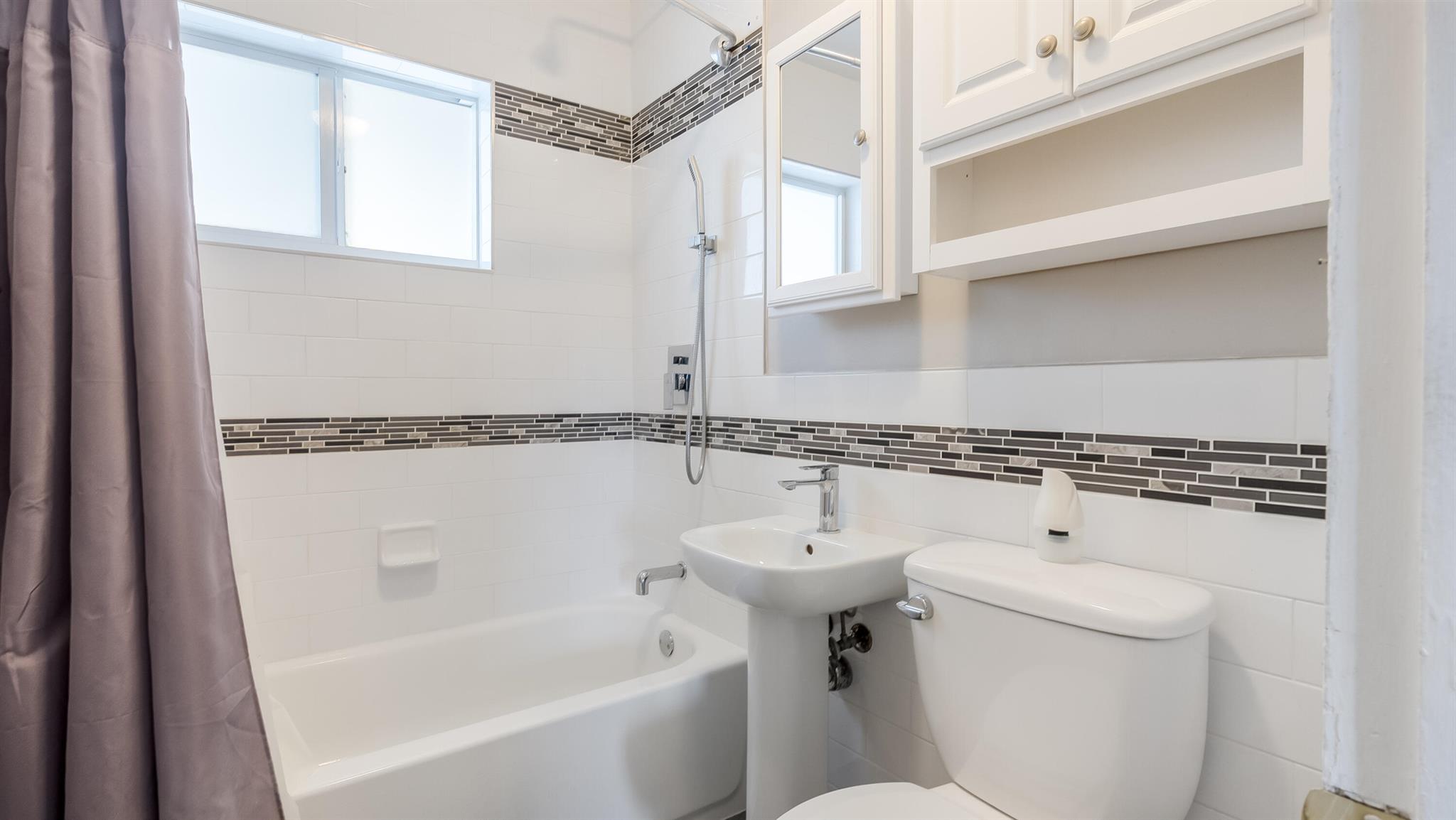 LAKE FOREST SEC 4 - Residential