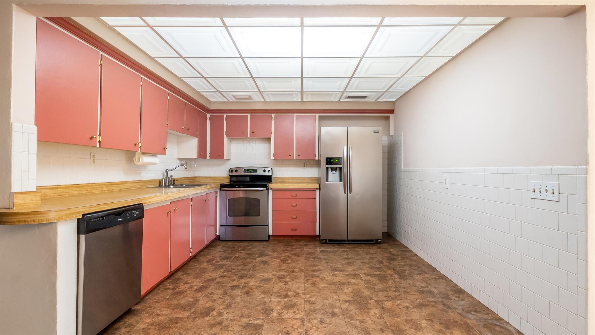 LAKE FOREST SEC 4 - Residential