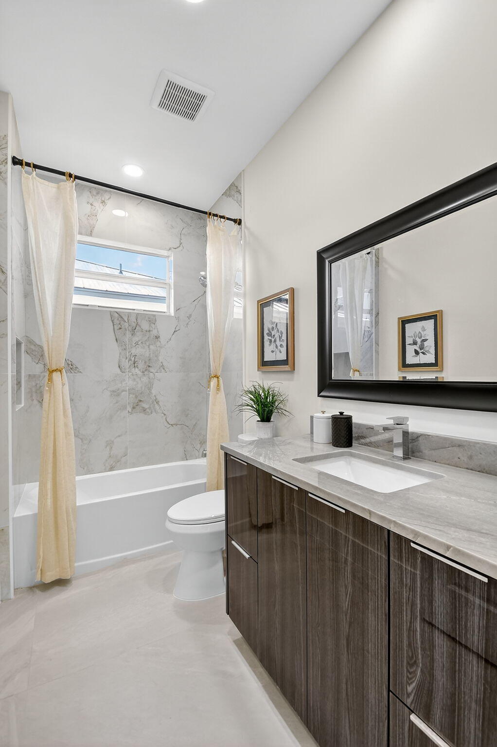 PINE GARDENS - Residential